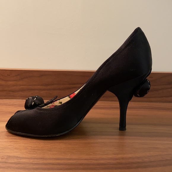Prada satin peep toe heels - Picture 4 of 5